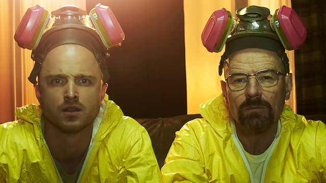 Breaking Bad dizisi televizyon tarihinin en iyileri arasında yer alıyor.