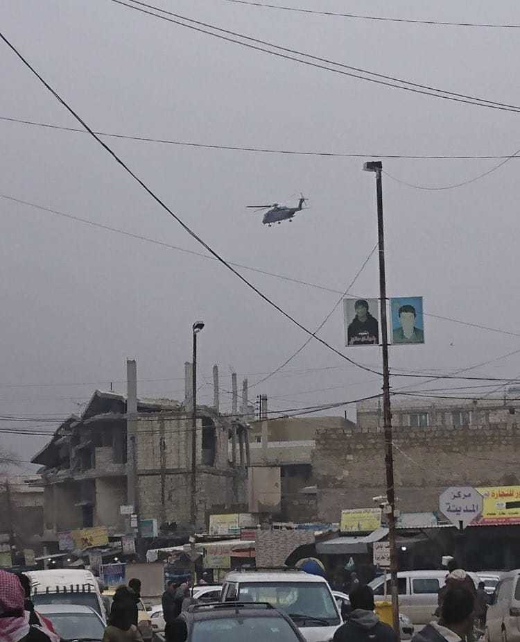 Patlamanın ardından ABD Helikopterleri bölgede alçak uçuş gerçekleştirmeye başladı.