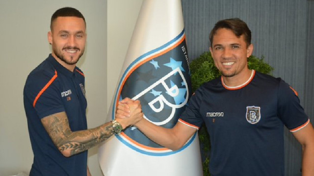 Brazilian midfielder Marcio Mossoro and Italian left winger Stefano Napoleoni on Friday agreed to extend their contract with Turkish Super League club Medipol Basaksehir for one year until June 2020.