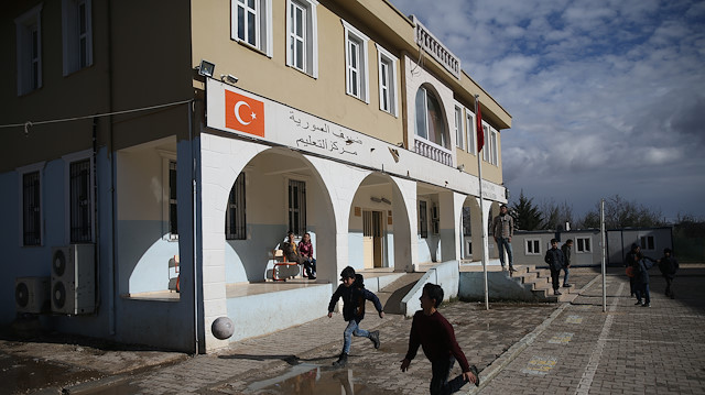 تلاميذ أكراد سوريون في تركيا يتوقون للعودة إلى بلادهم