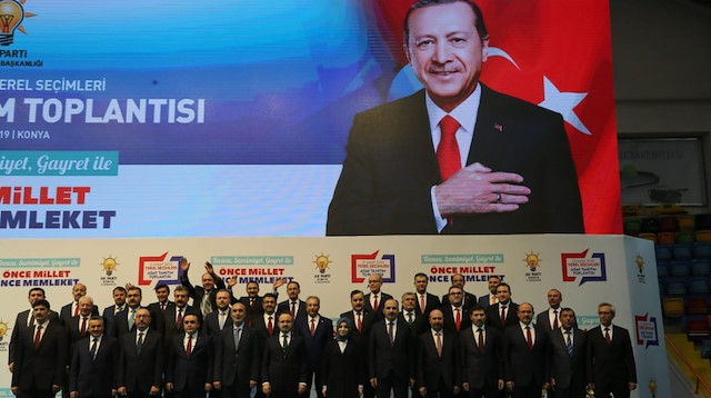 AK Parti düzenlediği törenle Konya Büyükşehir Belediye Başkan Adayı'nı ve ilçe adaylarını duyurdu.