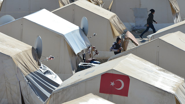 مخيم "سوروج" التركي يخدم 17 ألف كردي من سوريا