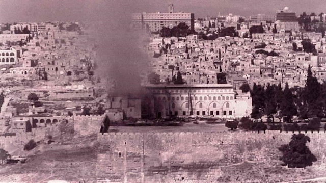 21 Ağustos 1969 günü Mescid'i Aksa'dan dumanlar yükseldi.