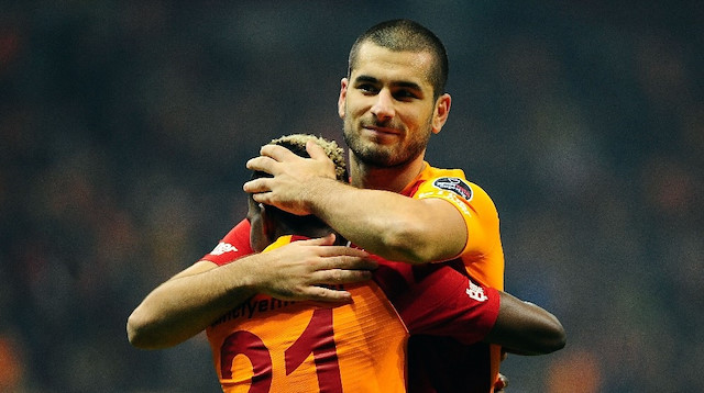 30 yaşındaki Eren Derdiyok, bu sezon sarı-kırmızılı formayla çıktığı 18 resmi maçta 10 gol kaydetti.