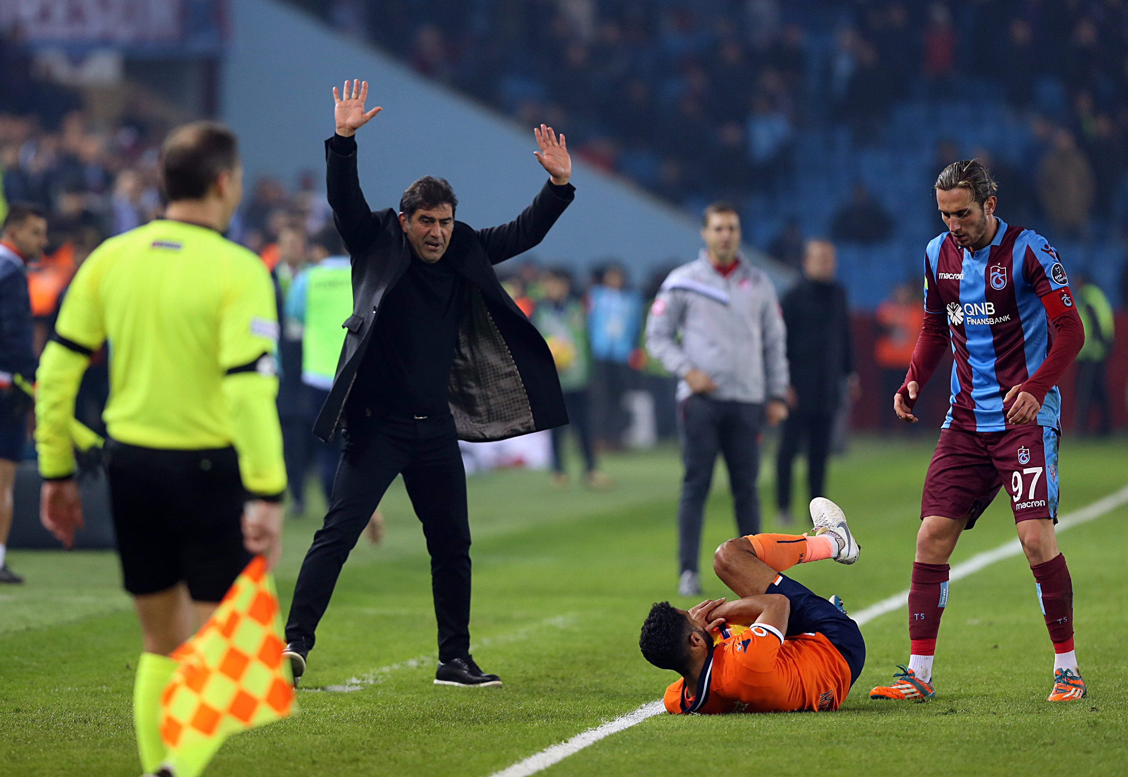 trabzonspor medipol basaksehir maci kac kac bitti