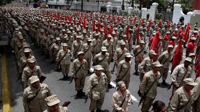 أنباء عن سيطرة عسكريين على قيادة الحرس الجمهوري في فنزويلا