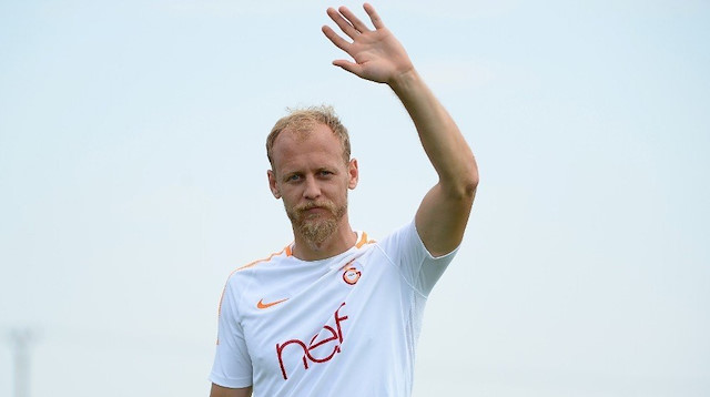 Galatasaray'ın altyapısından yetişen Semih Kaya 2017 yılında 2 milyon euroya Sparta Prag'a transfer olmuştu.