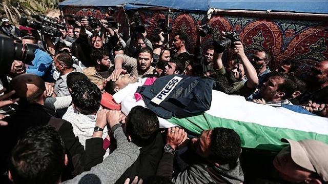 İsrail'in basın mensuplarına yönelik şiddeti son bulmuyor.