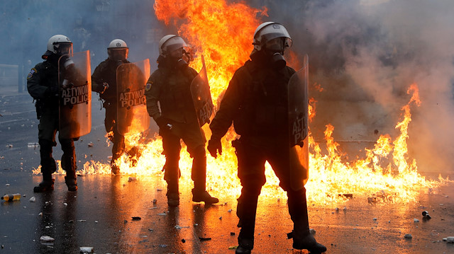 Yunanistan ve Makedonya’nın  isim sorununa ilişkin anlaşmaya karşı yapılan gösteriler sırasında olaylar yaşandı. 