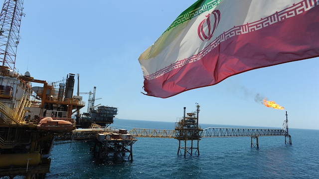 Japonya, İran'dan tekrar petrol alma sürecini başlattı.