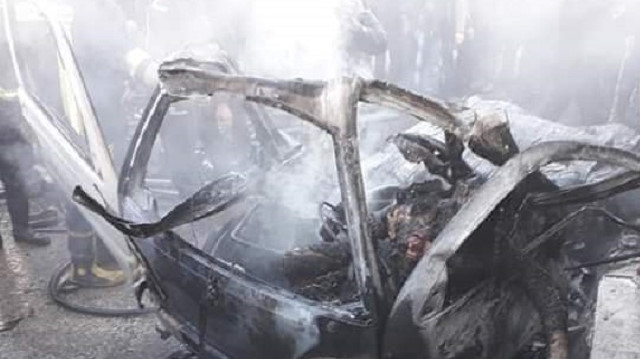 Suriye'de rejimin kontrolündeki Lazkiye kentinde bombalı araç infilak etti.