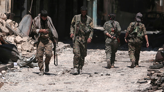 YPG/PKK'lı teröristler. (Fotoğraf: Arşiv) 