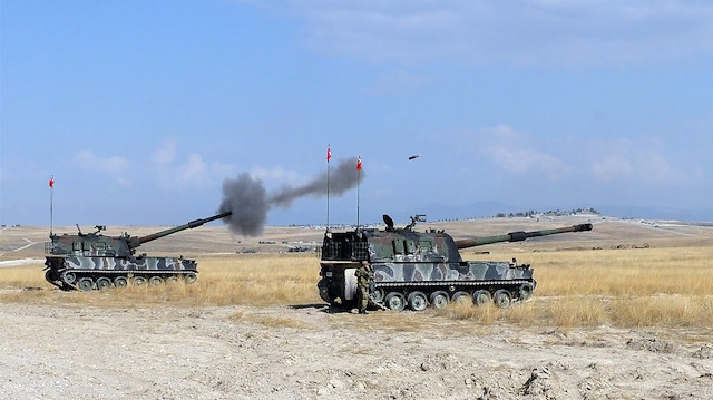TSK, terör örgütü YPG/PKK hedeflerine 5 obüs atışı gerçekleştirdi.