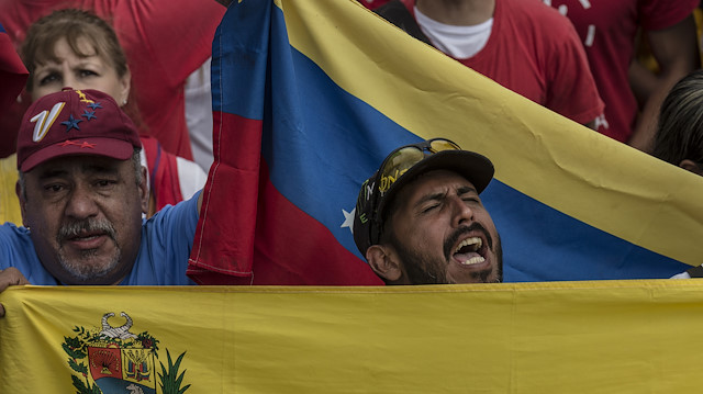 10 soruda Venezuela'da yaşananlar