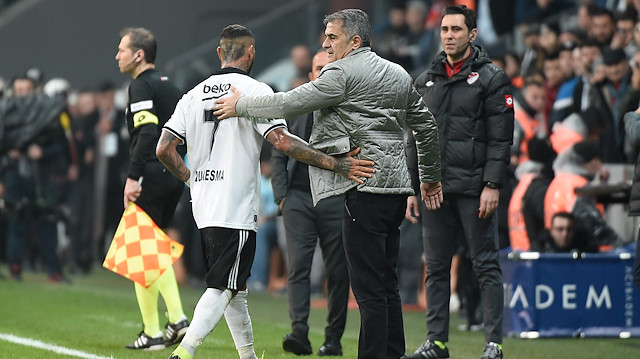 Ricardo Quaresma, Beşiktaş-Erzurumspor maçında kırmızı kartla oyundan atıldı.