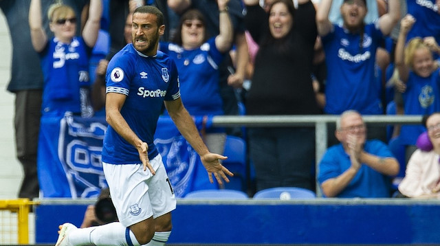 Cenk Tosun, Everton formasıyla bu sezon 16 maçta forma giydi ve 2 gol, 2 asistlik performans sergiledi.