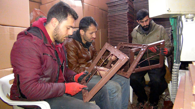 İş adamı Salih Akdoğan tarafından kurulan fabr,ka Hakkari'nin tek plastik fabrikası olarak da biliniyor.