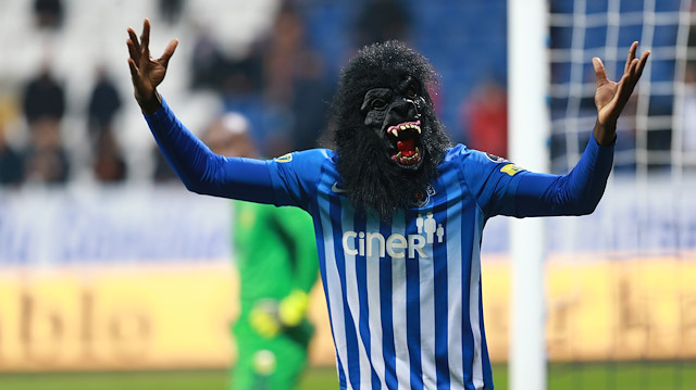 Diagne attığı gollerin ardından taktığı King Kong maskesiyle de gündem olmuştu.
