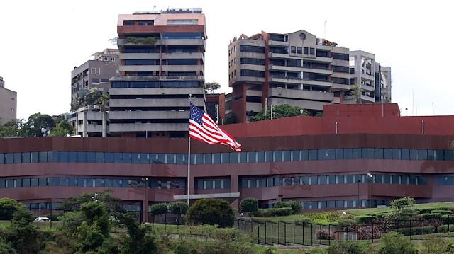 Venezuela'daki Amerikalı diplomatlar 'evlerine' döndü