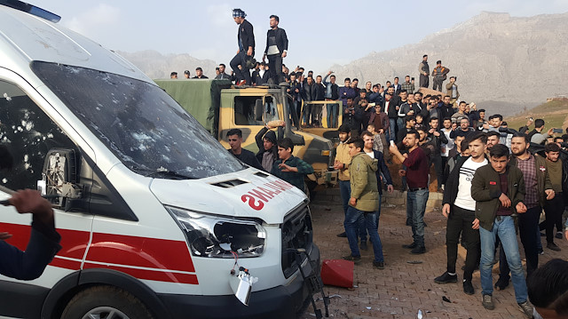 PKK, Şiladize ilçesi Suri köyü yakınında konuşlu TSK üs bölgesine, çocuk ve kadınların arkasına sığınarak saldırdı.