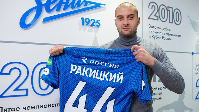 Rakytskyi Zenit'te 44 numaralı formayı giyecek.