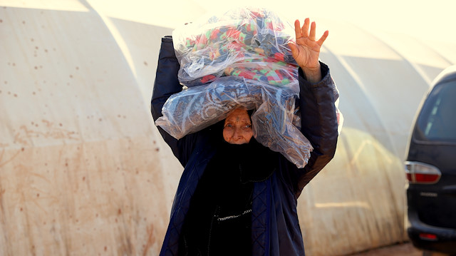 Çadırlarda yaşam mücadelesi: 7 bin ihtiyaç sahibine battaniye yardımı