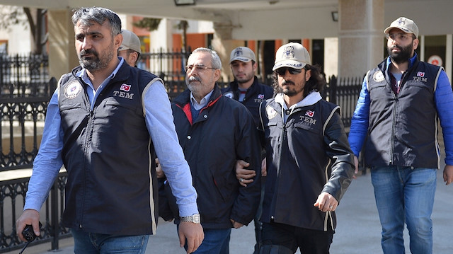 ABD Adana Konsolosluk çalışanı Hamza Uluçay polislerce adliyeye götürülmüştü.