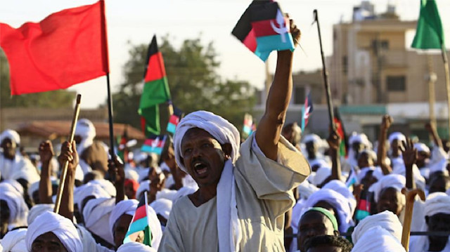 استمرار الاحتجاجات في الخرطوم التي تطالب بإسقاط النظام