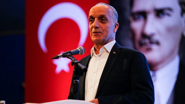 Türk-İş Genel Başkanı Ergün Atalay "Temsilciler Toplantısı"nda konuştu.