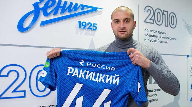 Rakytskyi Zenit'te 44 numaralı formayı giyecek.