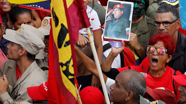 Venezuela'da 2 Şubat 1999'da Hugo Chavez öncülüğünde gerçekleştirilen Bolivarcı devriminin 20. yıl dönümünde milyonlarca kişi sokağa çıktı. (Fotoğraf: AA) 