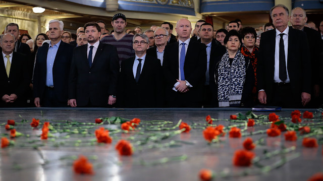 Bosnia marks 25 years since Sarajevo market bombing