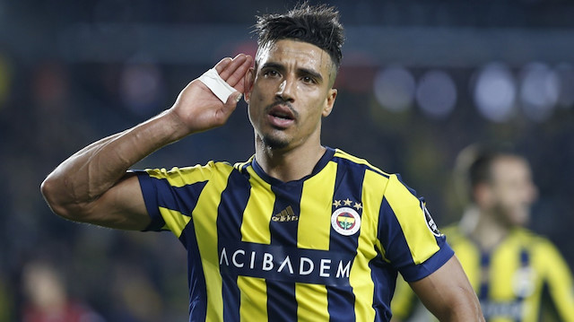 32 yaşındaki Dirar bu sezon Fenerbahçe'de sadece 8 maçta (597 dakika) forma giyebildi.