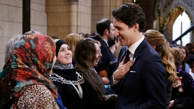 وزيرة كندية تهاجم الحجاب وتصفه ب"رمز الاضطهاد"