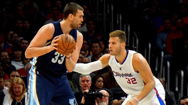 Blake Griffin (R) of LA Clippers in action against Marc Gasol (L) of Memphis Grizzlies during NBA game between Los Angeles Clippers and Memphis Grizzlies at Staples Center in Los Angeles, United States.