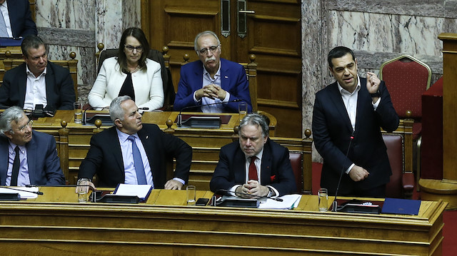 Yunanistan Başbakanı Çipras oylama öncesi konuşma yaptı.