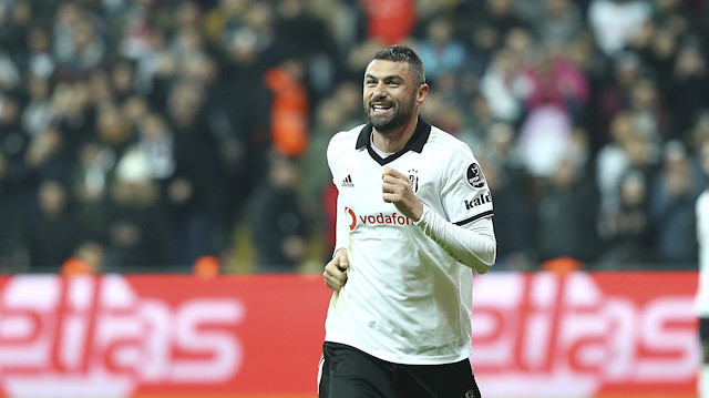 Beşiktaş'a transfer olduktan sonra çıktığı 2 maçta golle buluşamayan Burak Yılmaz, Bursaspor mücadelesinde 2 gol birden atarak siyah beyazlı taraftarlar arasındaki buzları eritti.