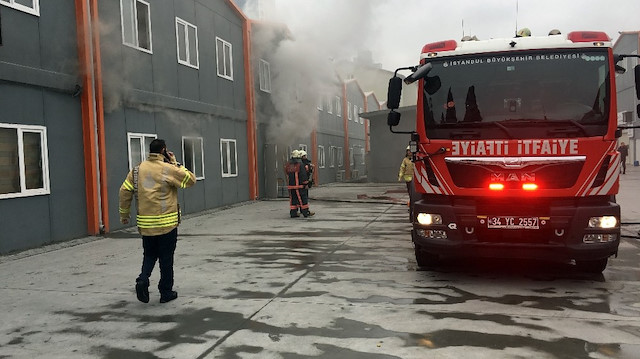 Yangın, olay yerine gelen itfaiye ekiplerince söndürüldü. 