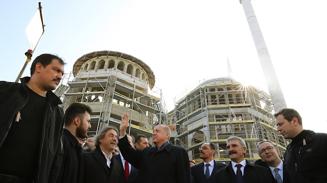 أردوغان يتفقد أعمال تأسيس مسجد في "تقسيم" طالما تحدّث عنه
