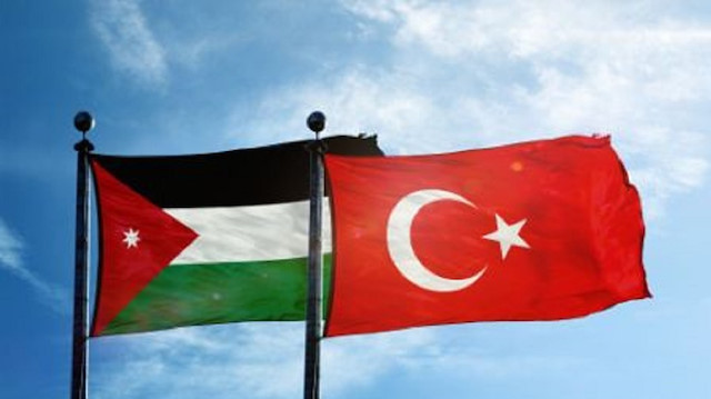 الأردن وتركيا تؤكدان على التعاون العسكري الوثيق بين البلدين