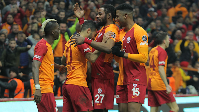Galatasaray Süper Lig'de 2. sırada yer alıyor.