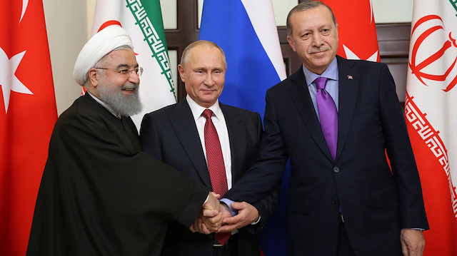 İran Cumhurbaşkanı Ruhani, Rusya Devlet Başkanı Putin ve Cumhurbaşkanı Erdoğan.