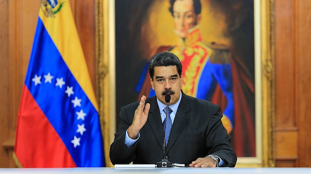 مادورو: نريد حبًا وسلامًا لا حربًا بفنزويلا