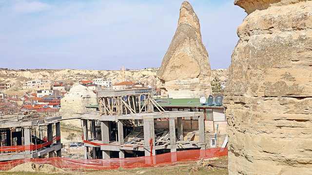 Tarih katliamı kamuoyunda tepkiyle karşılanırken Kültür ve Turizm Bakanlığı mühürleme kararı çıkartarak Nevşehir Valiliği’ne yazı gönderdi.