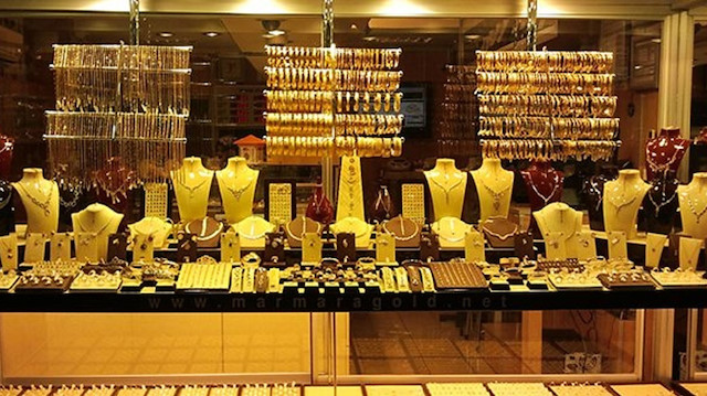 تركيا.. سوق المجوهرات و"عيد الحب".. حركية على أوتار القلوب