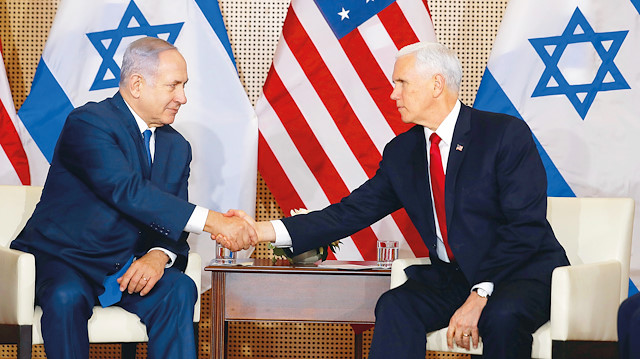 Benjamin Netanyahu ve Mike Pence