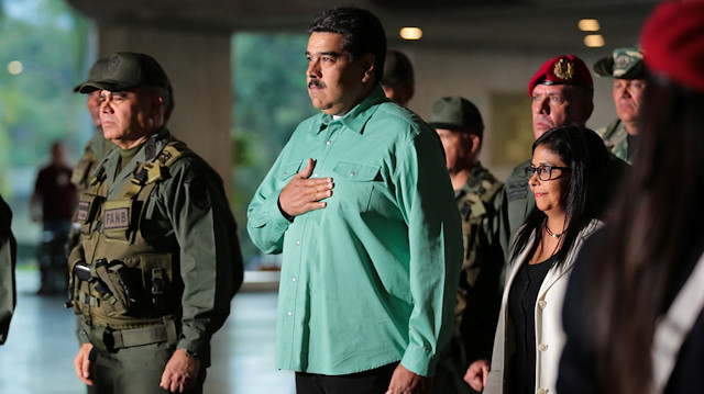 Venezuela'nın Caracas kentindeki askeri yüksek komutan üyeleri ile bir toplantıya katıldı.