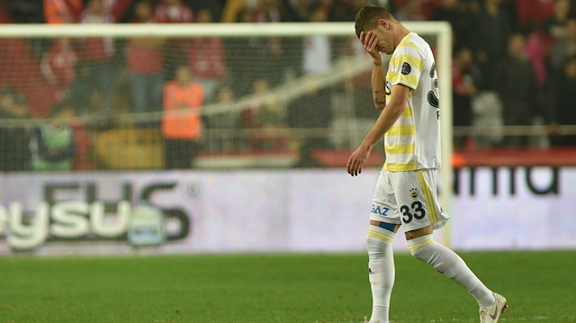 Neustadter bu sezon Fenerbahçe formasıyla çıktığı 30 resmi maçta 2 gol attı.