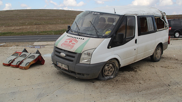 Mardin'deki kazada 3 kişiye mezar olan minibüs.