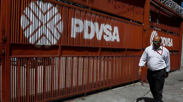 Venezuela devletinin petrol şirketi PDVSA.